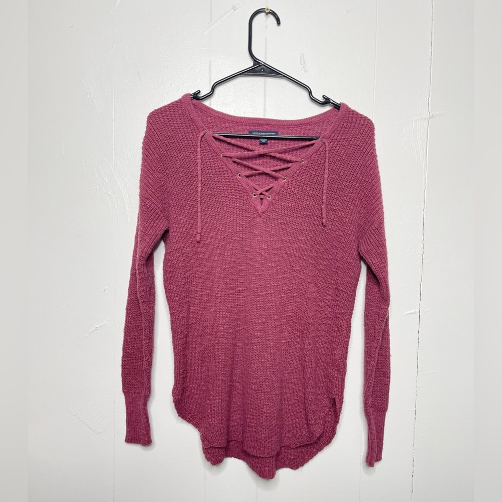 American eagle outfitters Woman’s Sweater Size Small Knit Lace Up V Neck Pink